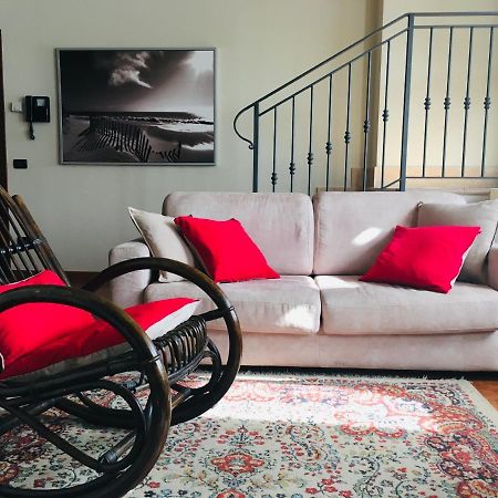 Casa Elisabetta Διαμέρισμα Πεσκιέρα ντελ Γκάρντα Εξωτερικό φωτογραφία