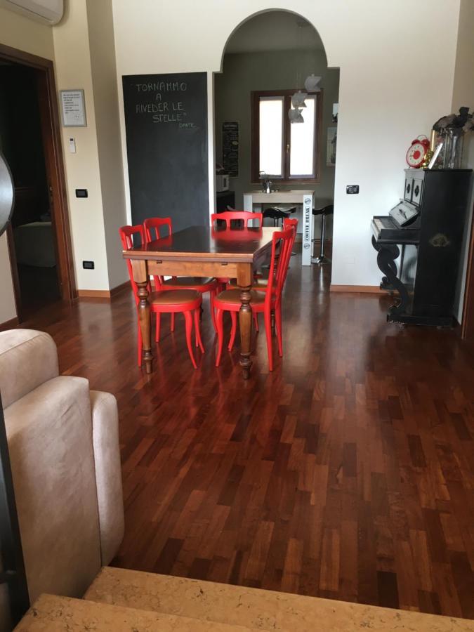 Casa Elisabetta Διαμέρισμα Πεσκιέρα ντελ Γκάρντα Εξωτερικό φωτογραφία