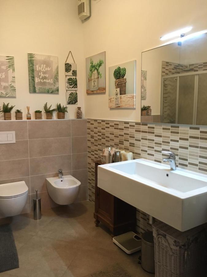 Casa Elisabetta Διαμέρισμα Πεσκιέρα ντελ Γκάρντα Εξωτερικό φωτογραφία