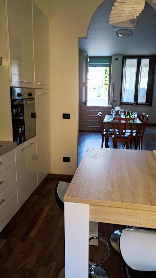 Casa Elisabetta Διαμέρισμα Πεσκιέρα ντελ Γκάρντα Εξωτερικό φωτογραφία